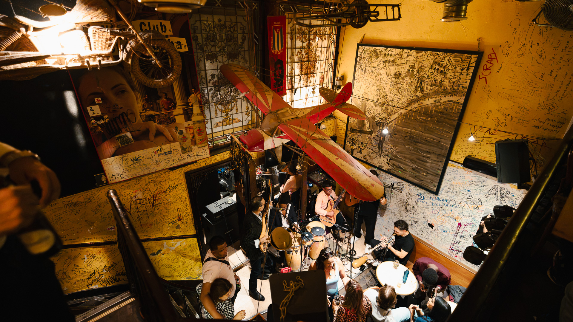 Che Habana Café atmosphere, Cuban bar with live music in Brussels